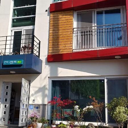 Ri-In Mokpo Guesthouse מראה חיצוני תמונה